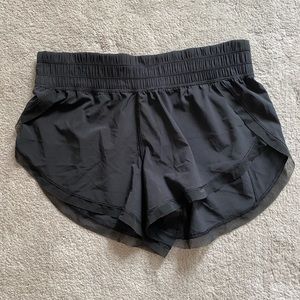 Lululemon 3 in short